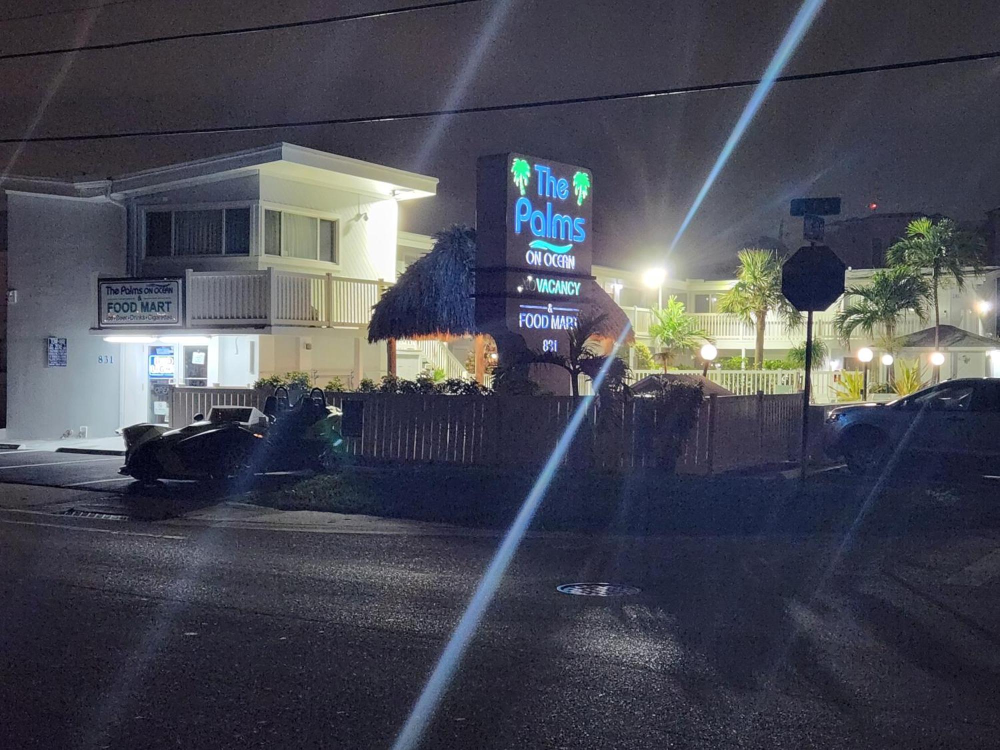 Motel The Palms On Ocean Pompano Beach Esterno foto
