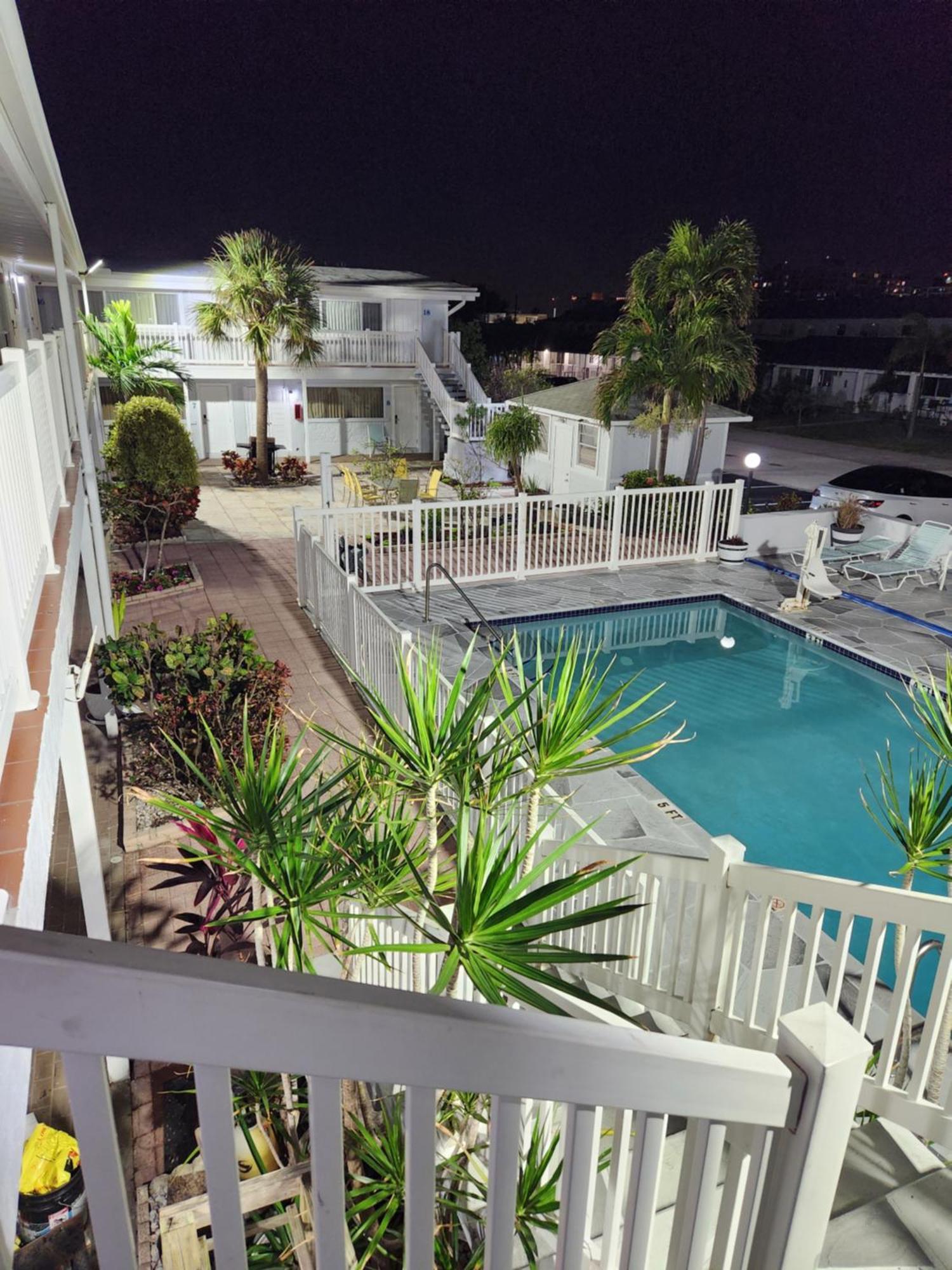 Motel The Palms On Ocean Pompano Beach Esterno foto